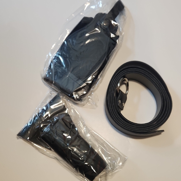 Green Medieval Warrior Costume - Picture 3 of 6